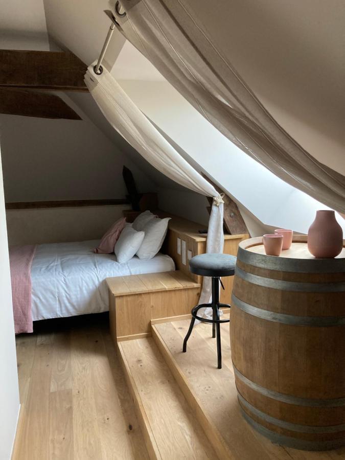 Le Moulin De Bretigneul Panzió Saint-Aubin-des-Landes Kültér fotó